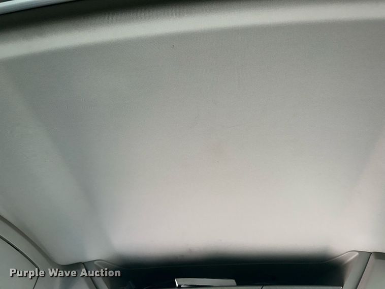 image for item YA1047 2015 Kenworth T680 semi truck