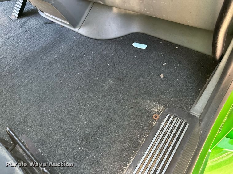 image for item YA1047 2015 Kenworth T680 semi truck