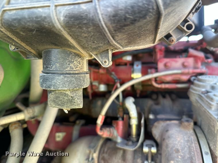 image for item YA1047 2015 Kenworth T680 semi truck