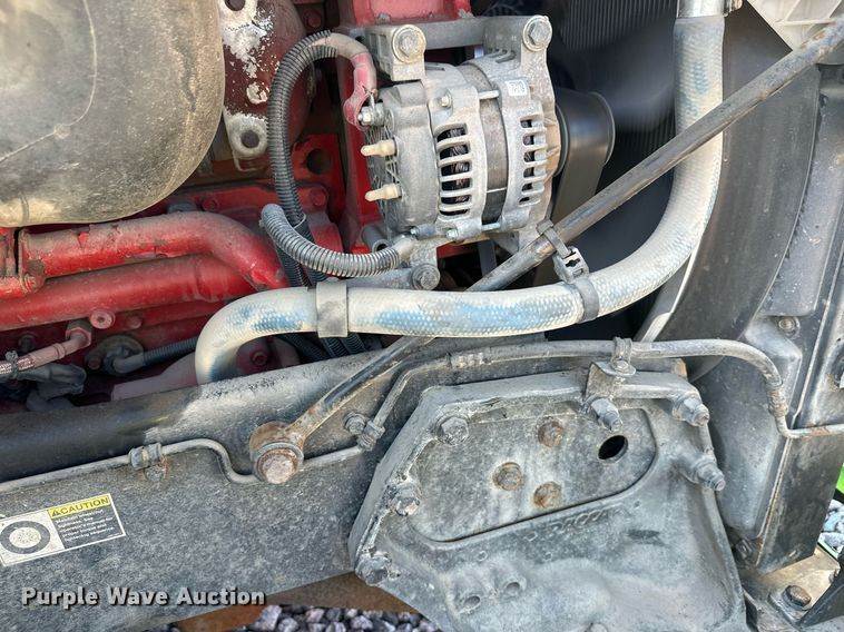 image for item YA1047 2015 Kenworth T680 semi truck