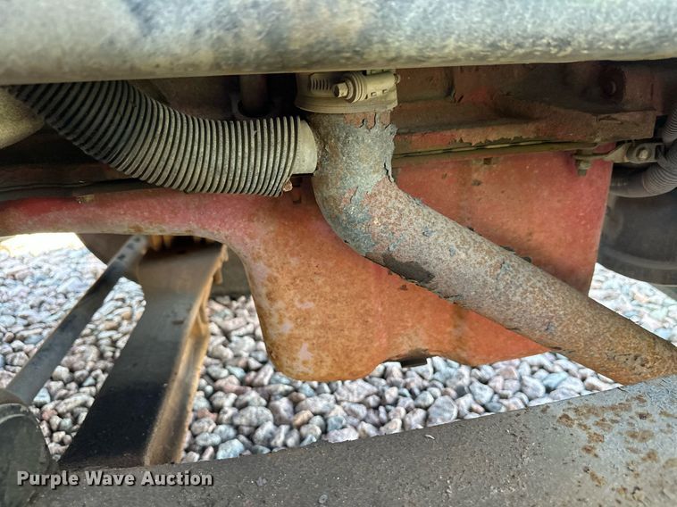 image for item YA1047 2015 Kenworth T680 semi truck