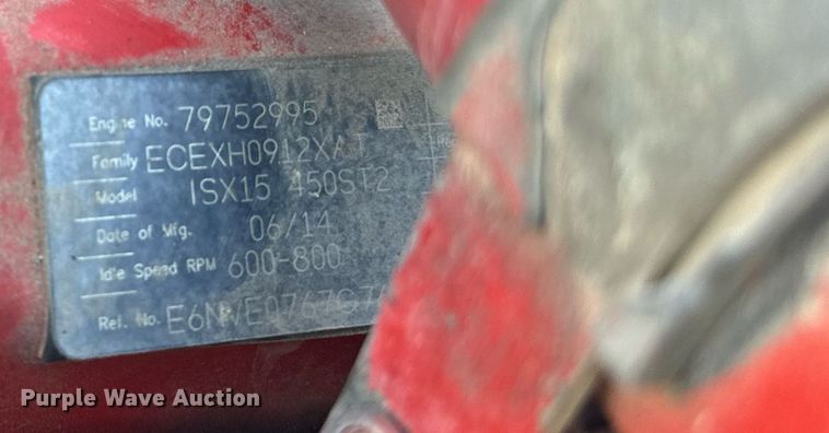 image for item YA1047 2015 Kenworth T680 semi truck