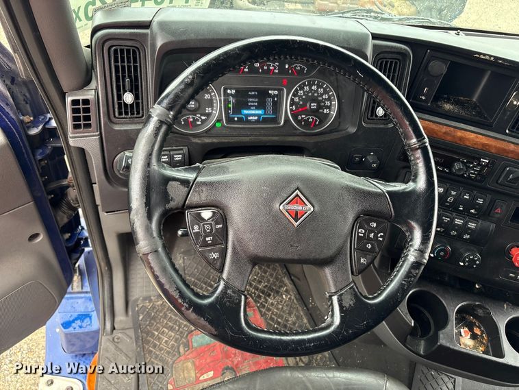 image for item YA1055 2019 International LT625 semi truck