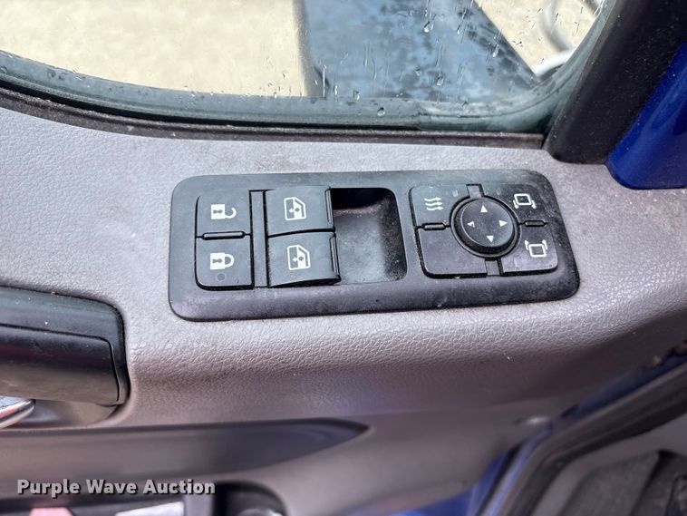 image for item YA1055 2019 International LT625 semi truck