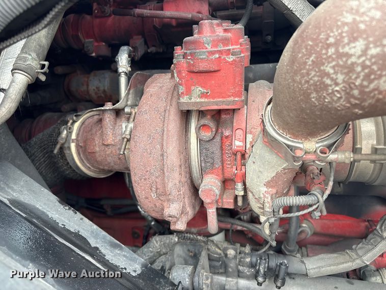 image for item YA1055 2019 International LT625 semi truck