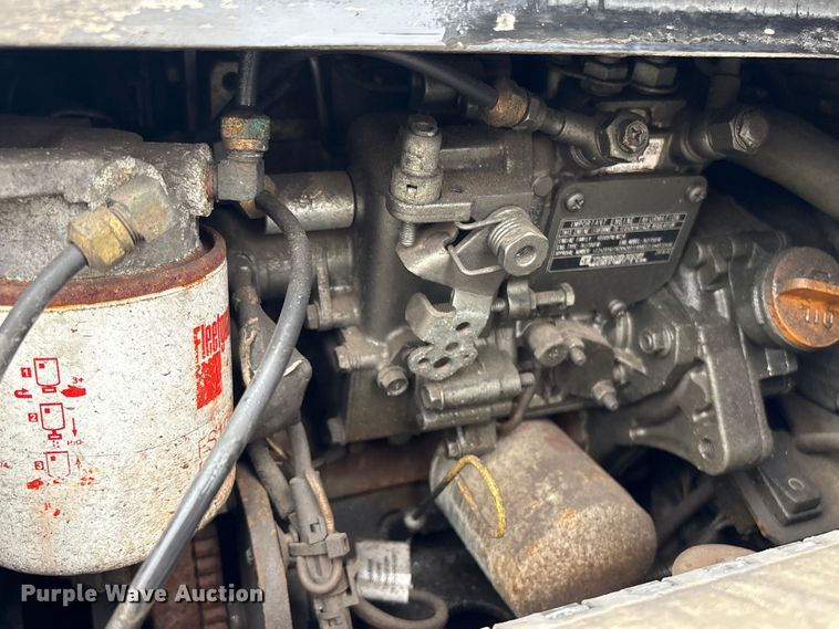 image for item YA1055 2019 International LT625 semi truck