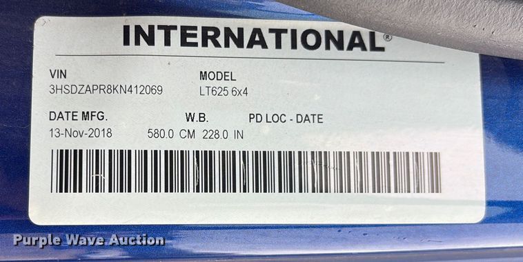 image for item YA1055 2019 International LT625 semi truck