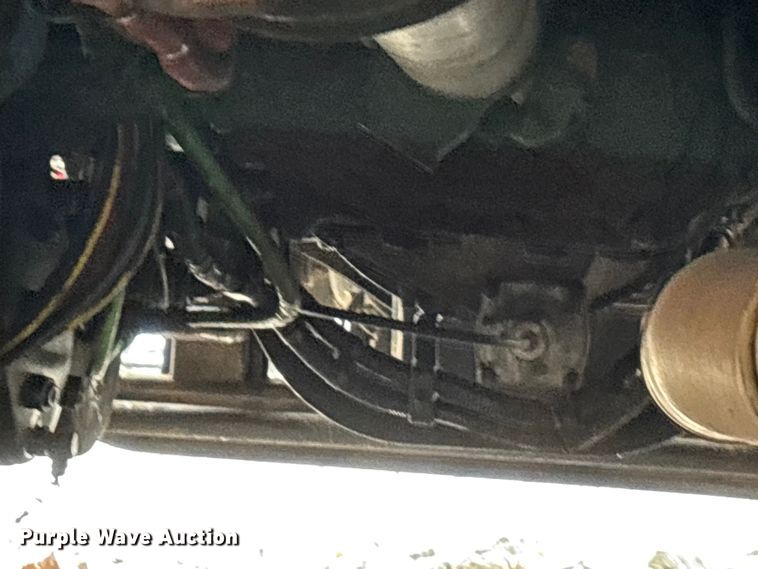 image for item YA1057 2016 Freightliner Cascadia semi truck