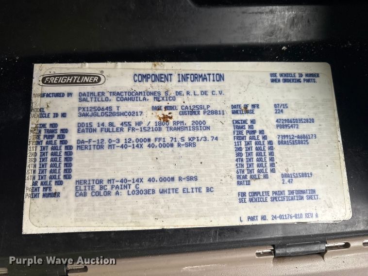 image for item YA1057 2016 Freightliner Cascadia semi truck