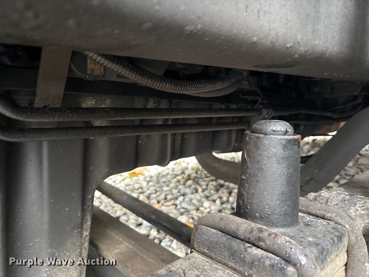 image for item YA1057 2016 Freightliner Cascadia semi truck