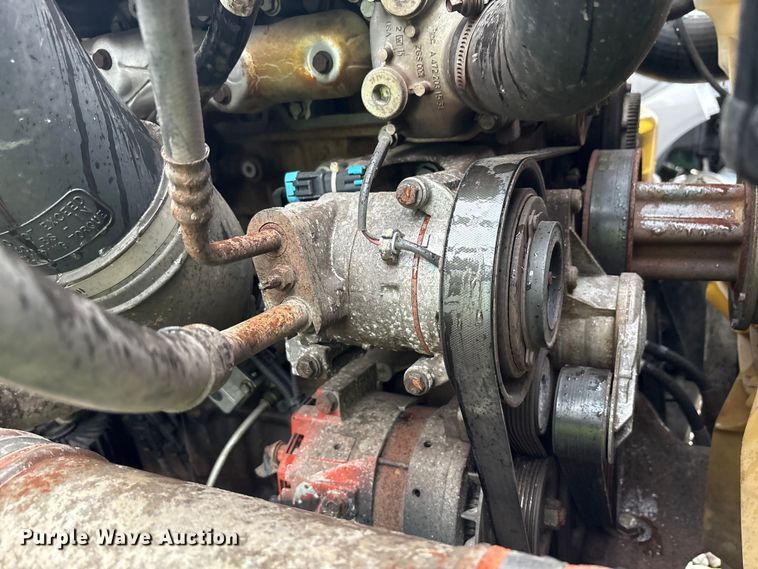 image for item YA1057 2016 Freightliner Cascadia semi truck