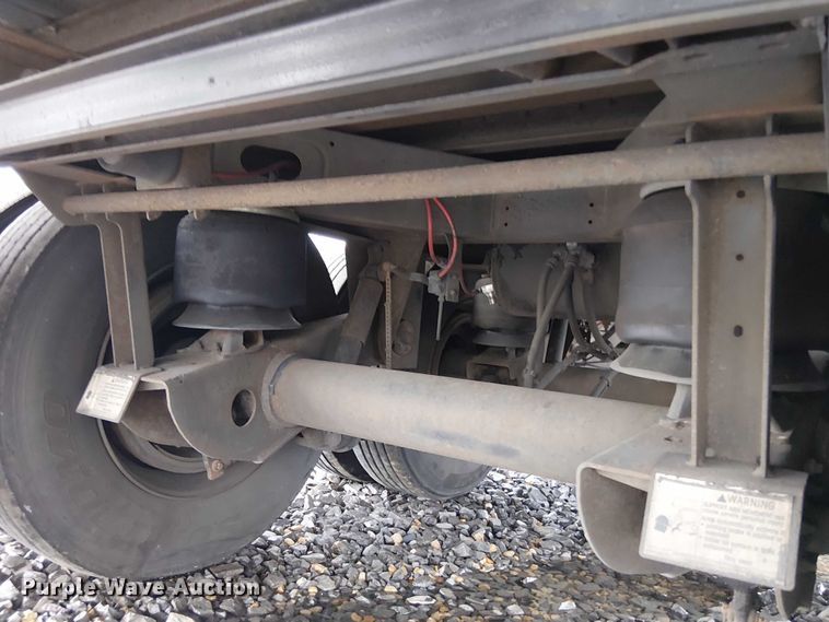 image for item YA1083 2012 Wabash DVCVHSA dry van trailer