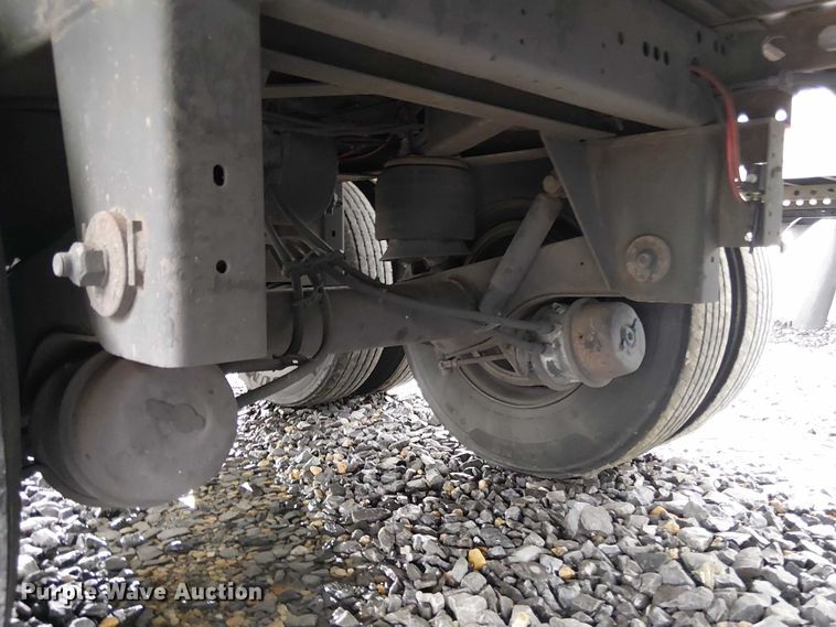 image for item YA1083 2012 Wabash DVCVHSA dry van trailer