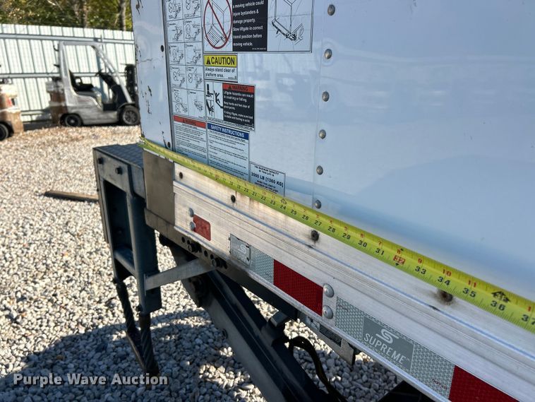 image for item YA1118 2018 International 4300 box truck