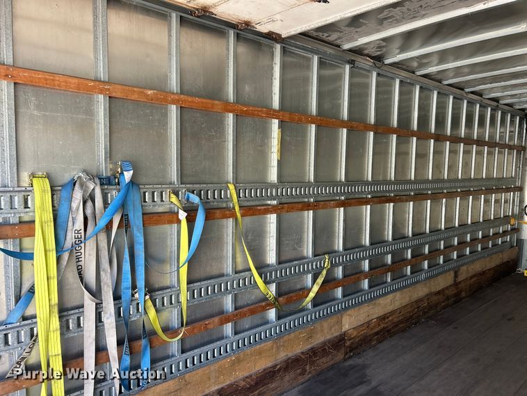 image for item YA1118 2018 International 4300 box truck