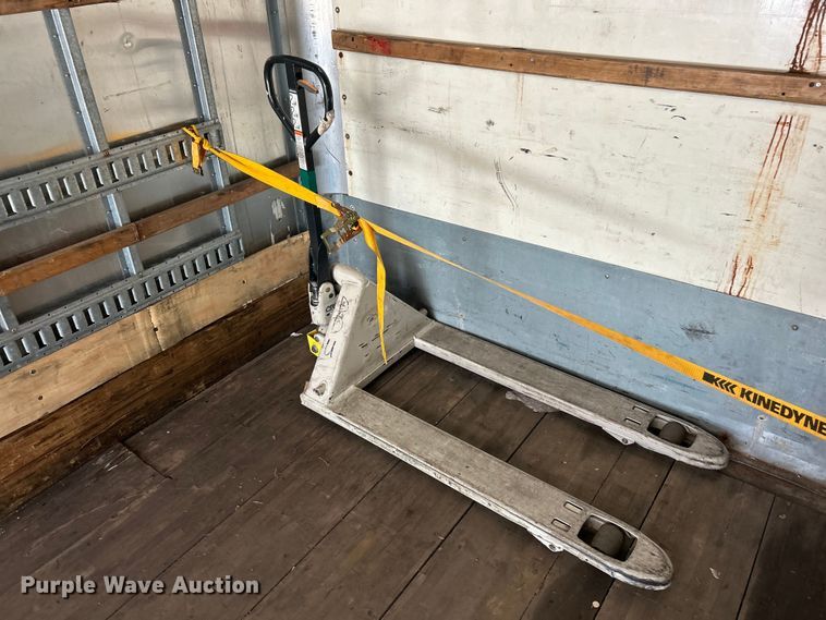 image for item YA1118 2018 International 4300 box truck