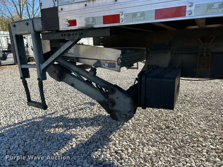 image for item YA1118 2018 International 4300 box truck