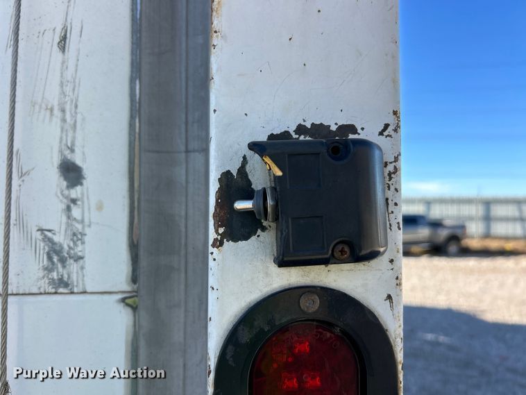 image for item YA1118 2018 International 4300 box truck