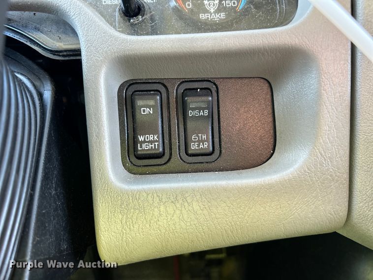 image for item YA1118 2018 International 4300 box truck