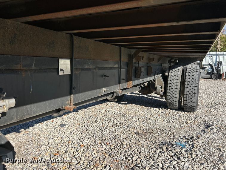 image for item YA1118 2018 International 4300 box truck