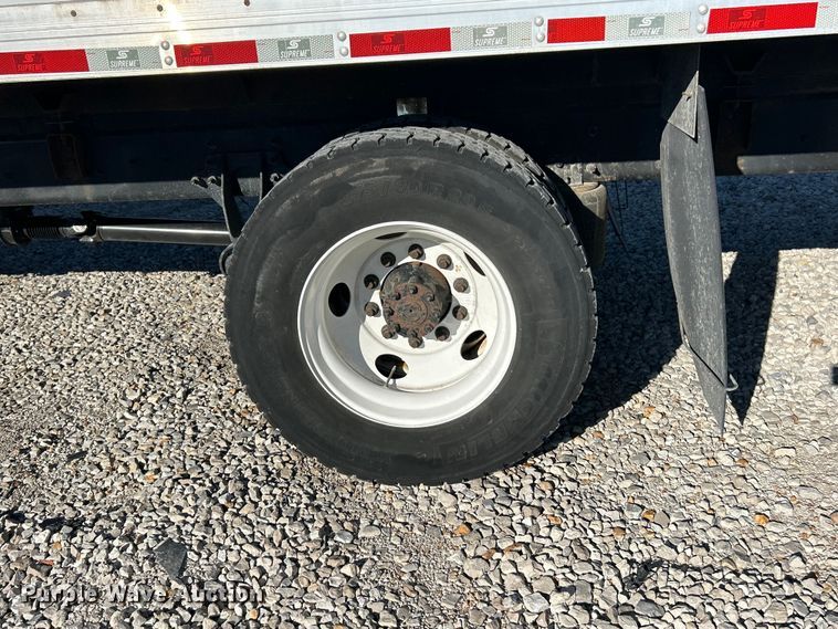 image for item YA1118 2018 International 4300 box truck