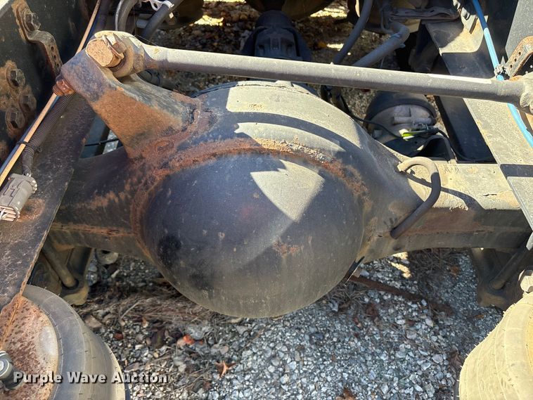 image for item YA1150 2016 Freightliner Cascadia semi truck