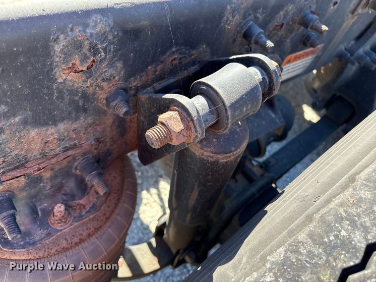 image for item YA1150 2016 Freightliner Cascadia semi truck