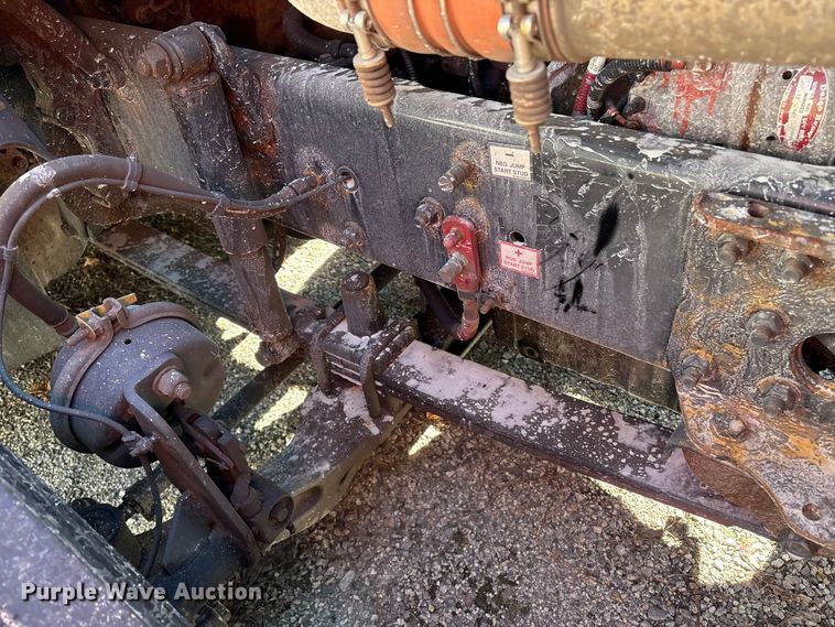 image for item YA1150 2016 Freightliner Cascadia semi truck