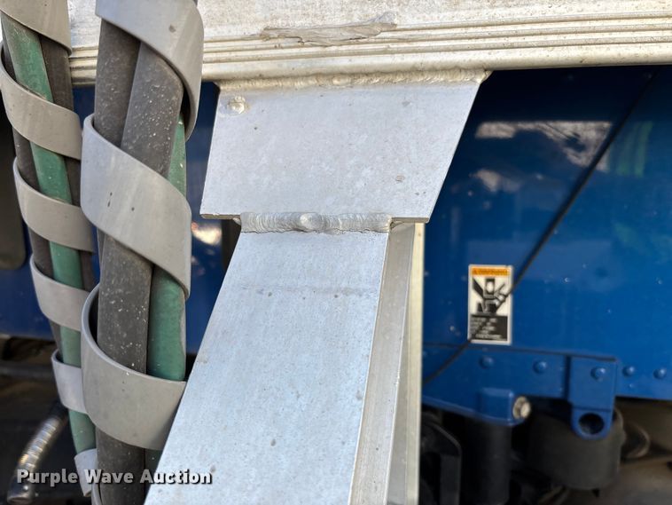 image for item YA1153 2017 Kenworth T680 semi truck