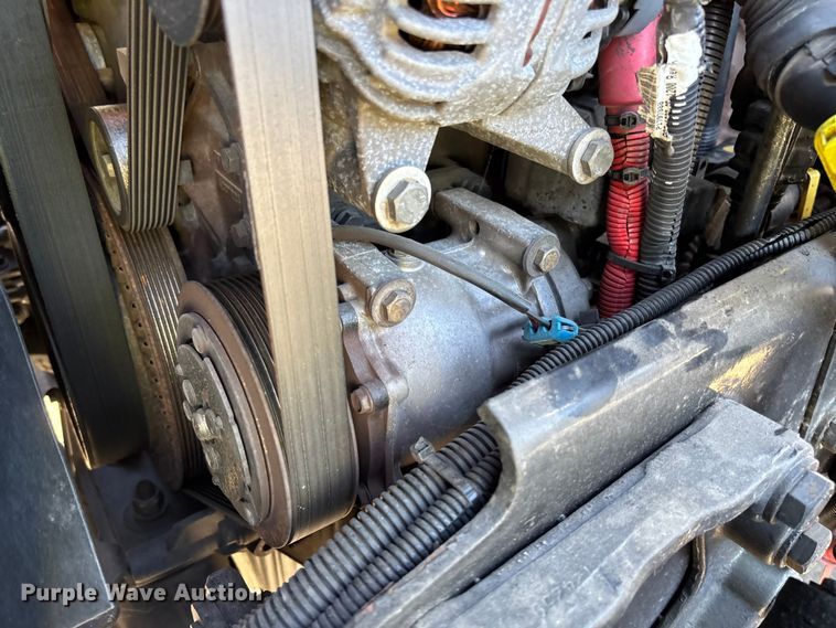 image for item YA1153 2017 Kenworth T680 semi truck