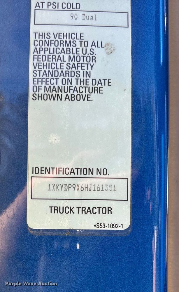 image for item YA1153 2017 Kenworth T680 semi truck