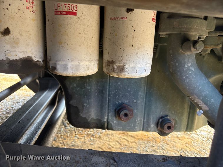 image for item YA1156 2020 Volvo VNL semi truck