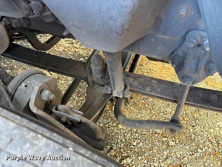 image for item YA1156 2020 Volvo VNL semi truck