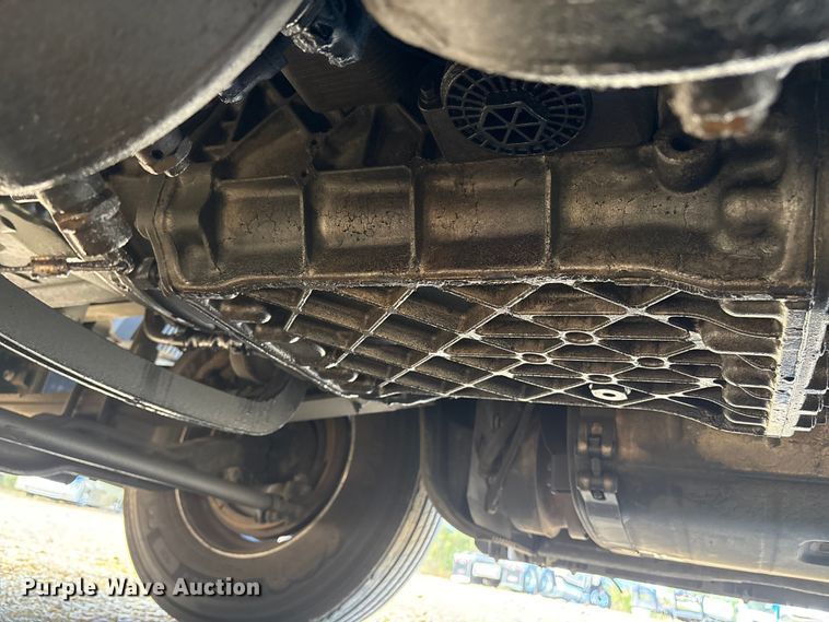 image for item YA1156 2020 Volvo VNL semi truck