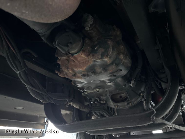 image for item YA1164 2004 Kenworth W900 semi truck