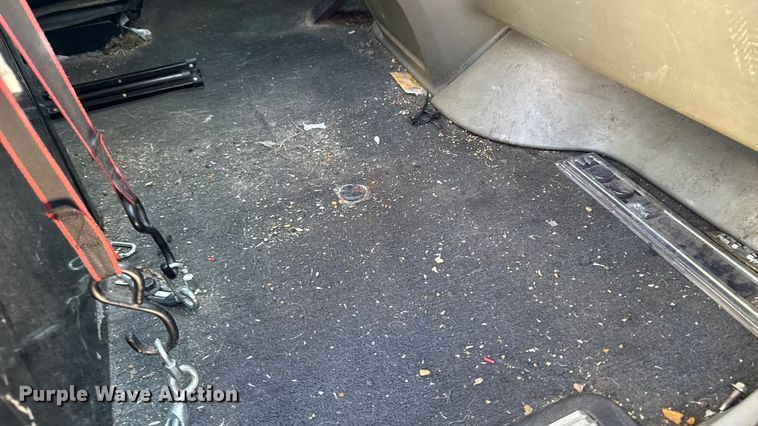 image for item YA1169 2017 Kenworth T680 semi truck