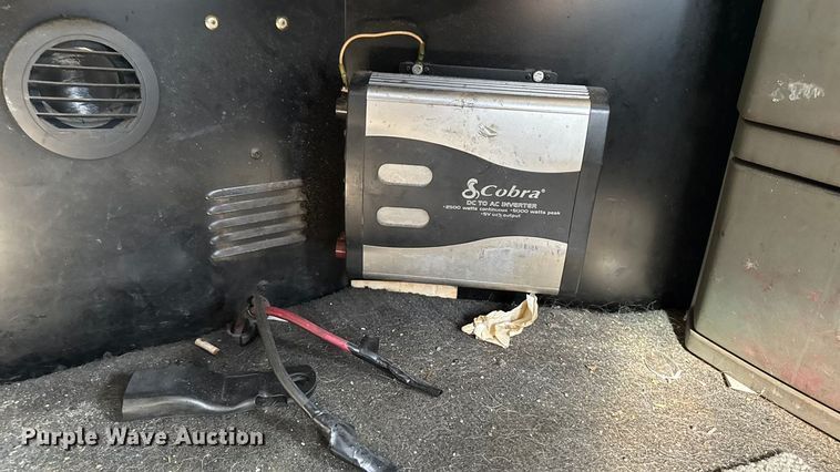 image for item YA1169 2017 Kenworth T680 semi truck