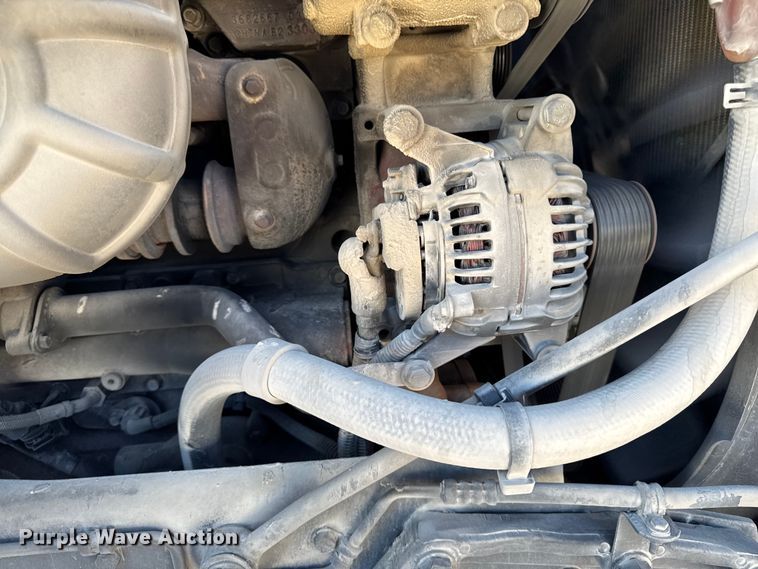 image for item YA1169 2017 Kenworth T680 semi truck