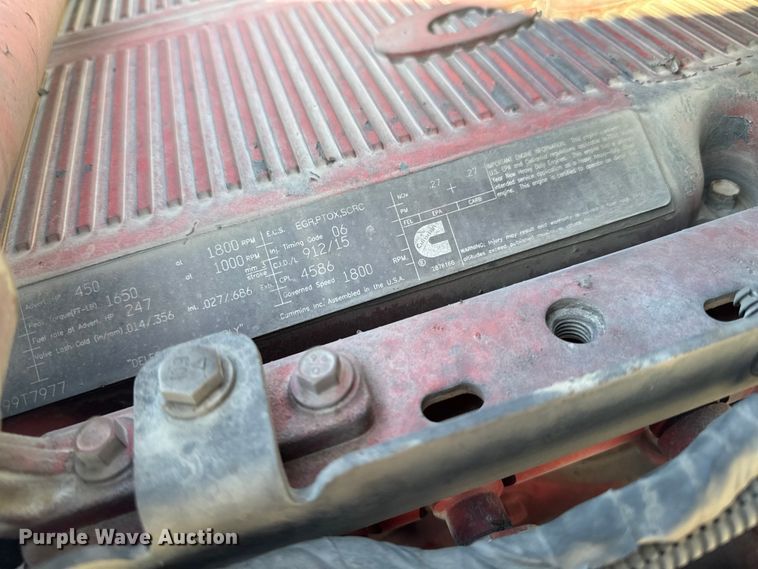 image for item YA1169 2017 Kenworth T680 semi truck