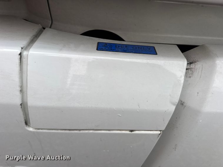 image for item YA1173 2021 Volvo VNL semi truck