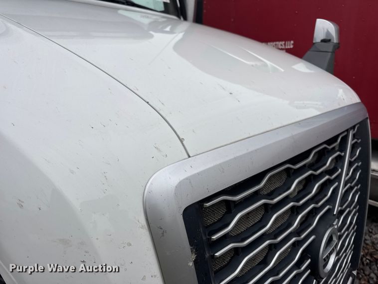 image for item YA1173 2021 Volvo VNL semi truck