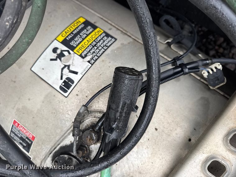 image for item YA1173 2021 Volvo VNL semi truck