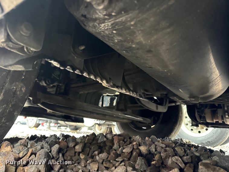 image for item YA1173 2021 Volvo VNL semi truck