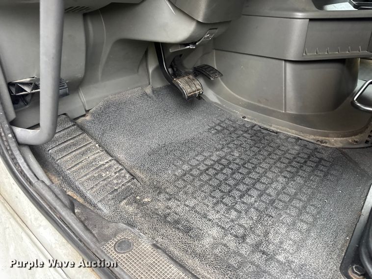 image for item YA1173 2021 Volvo VNL semi truck