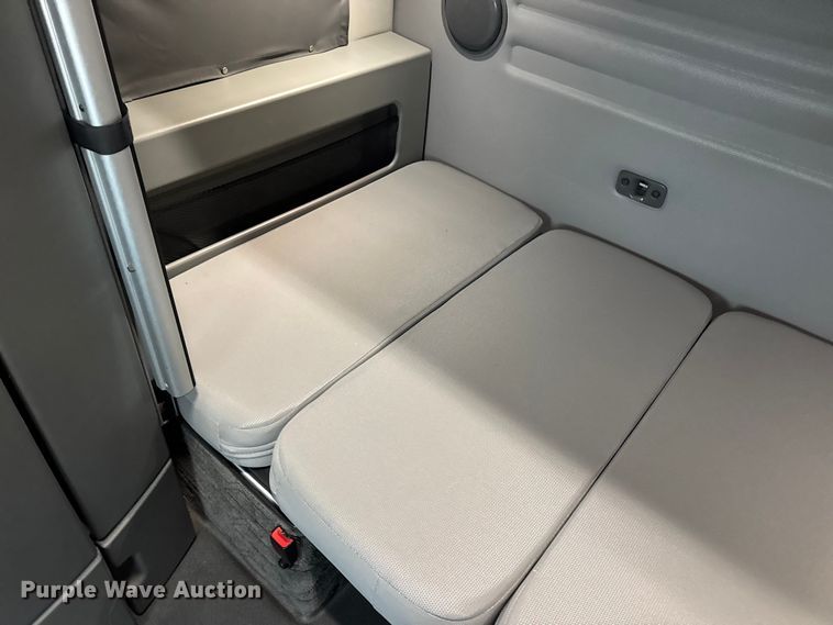 image for item YA1173 2021 Volvo VNL semi truck