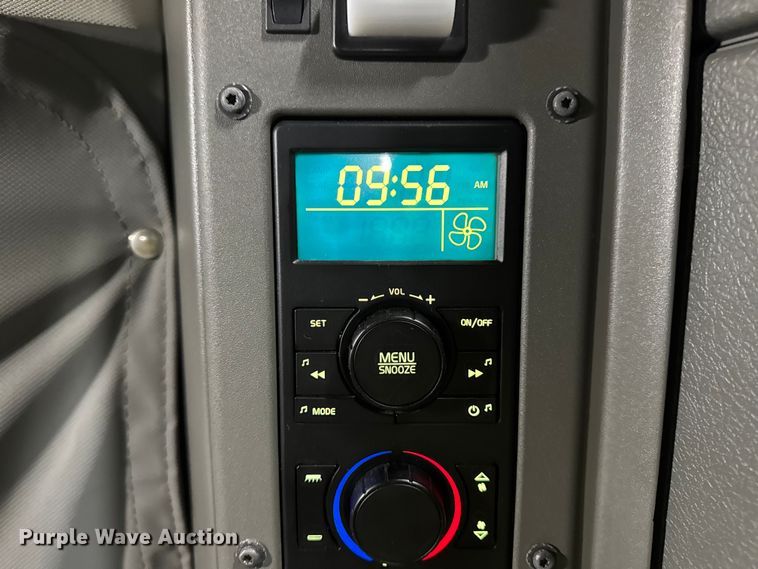 image for item YA1173 2021 Volvo VNL semi truck