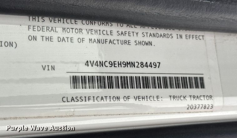 image for item YA1173 2021 Volvo VNL semi truck