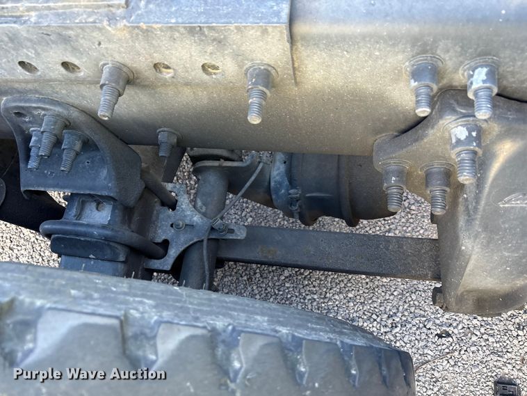 image for item YA1175 2016 Freightliner Cascadia semi truck