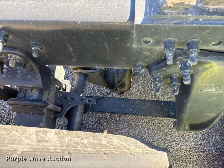 image for item YA1175 2016 Freightliner Cascadia semi truck