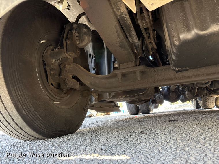 image for item YA1175 2016 Freightliner Cascadia semi truck